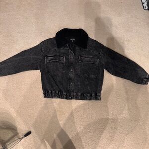 NWOT Current Mood Black Acid Washed Oversized Denim Jacket with Sherpa